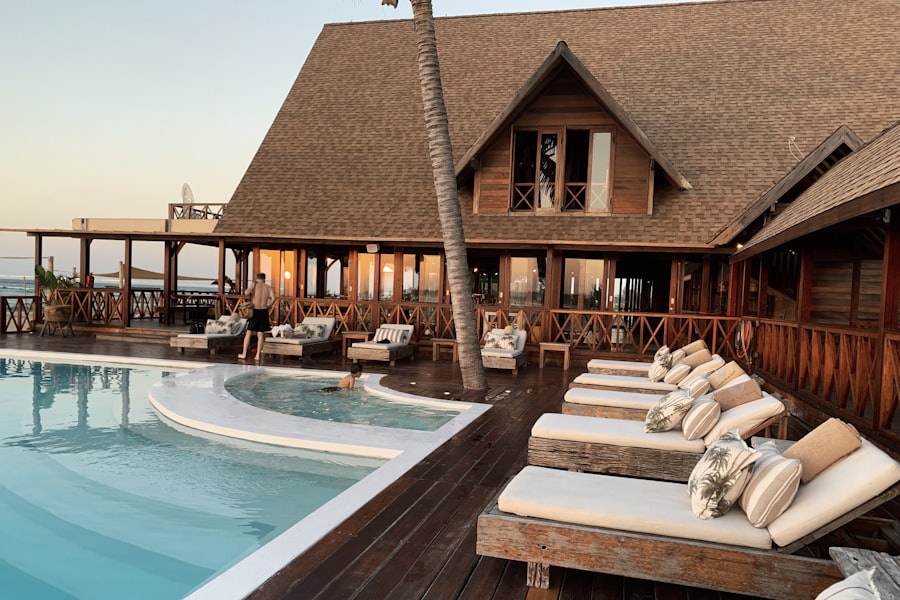 Hospitality — Bookings, guest apps & kiosks